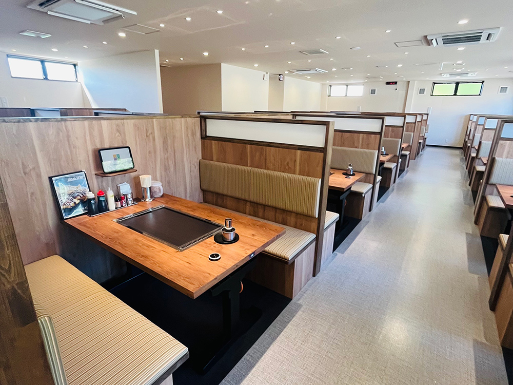 小倉東店 内観